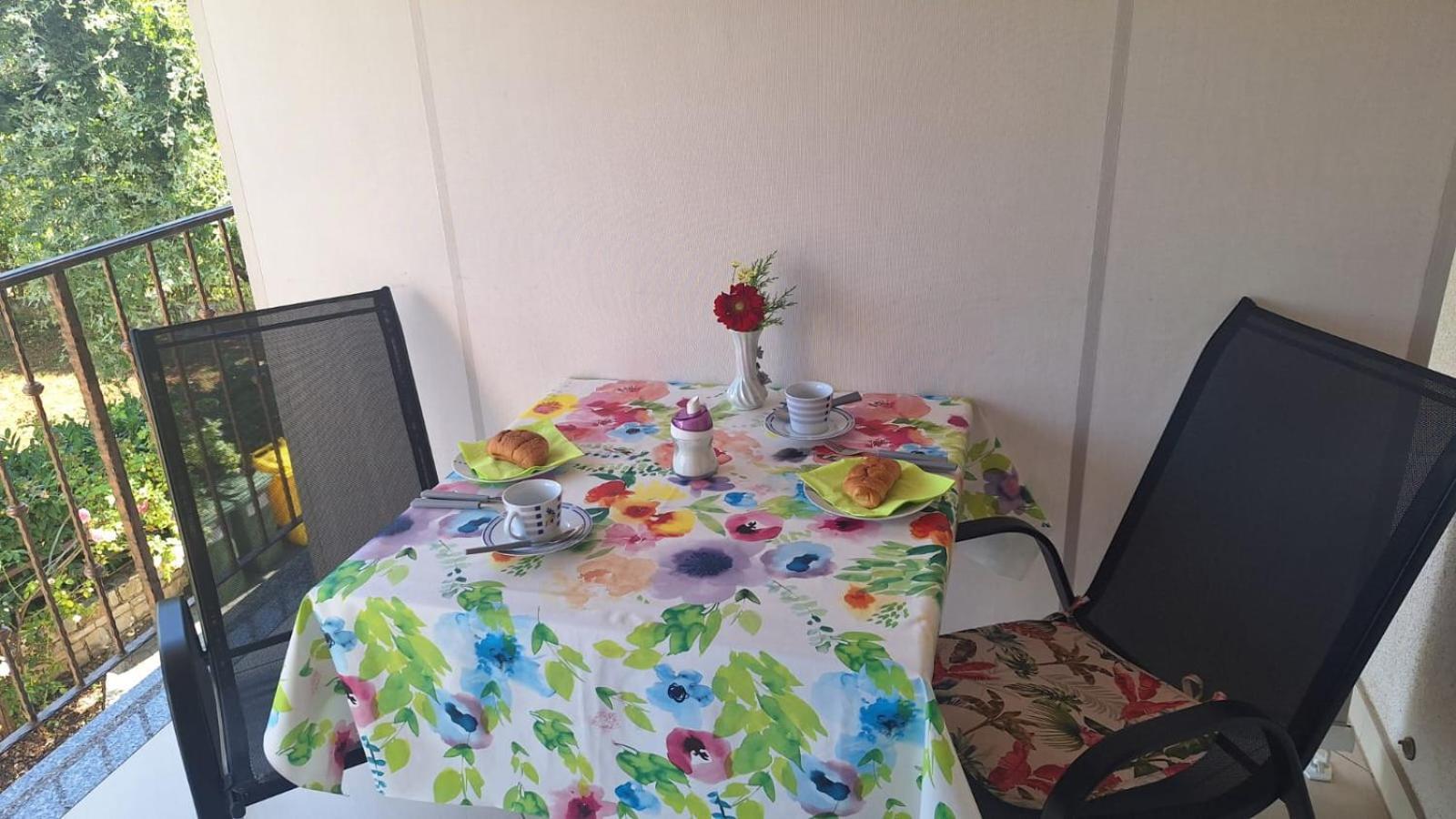 App Karmen With Free Parkig Lägenhet Poreč Exteriör bild