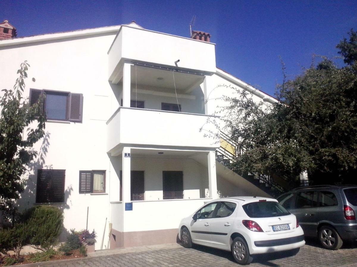 App Karmen With Free Parkig Lägenhet Poreč Exteriör bild